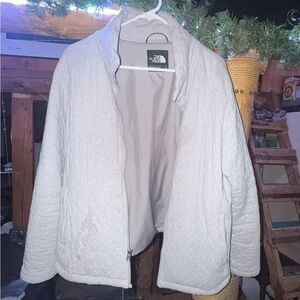 The North Face Women's Light Gray Puffer Jacket